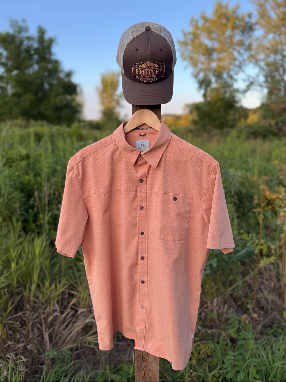 Ascend - Men's Zephyr Short Sleeve Button-Down Shirt in Coral Peach